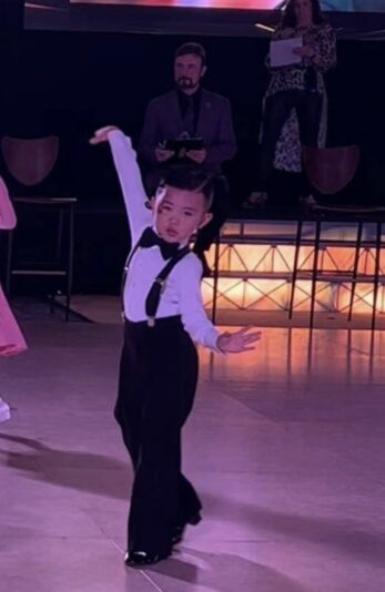 C8BE7959-20A0-41A7-B702-CA736F5977A1