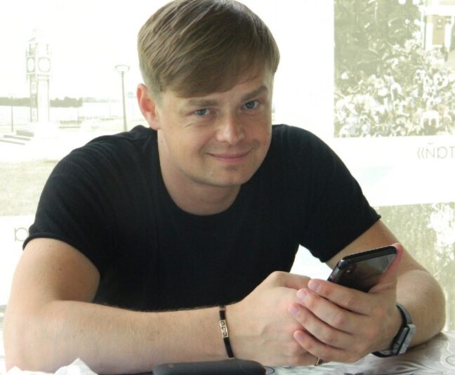 65E2B0FE-E1D1-4D35-9303-86BF5FB375D0