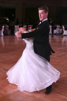 A98AFFC3-FDC9-44F3-B757-DA83D800E8AA