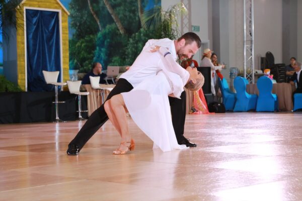 2FD95AB5-9F3F-4D00-BF16-BB62A909821E