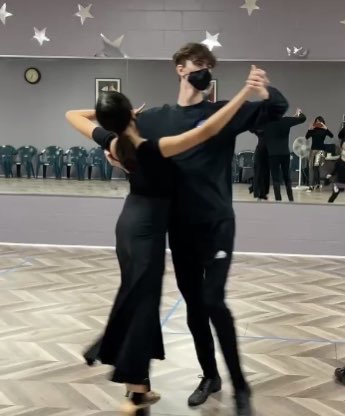 FE6AD898-8E04-48C7-A281-357268F49718