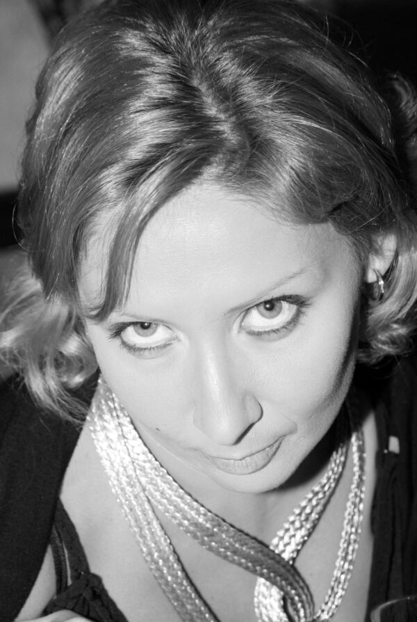 3wHtZqR6q3WQWOGDxP9w_full_Elena-Kryuchkova_BW