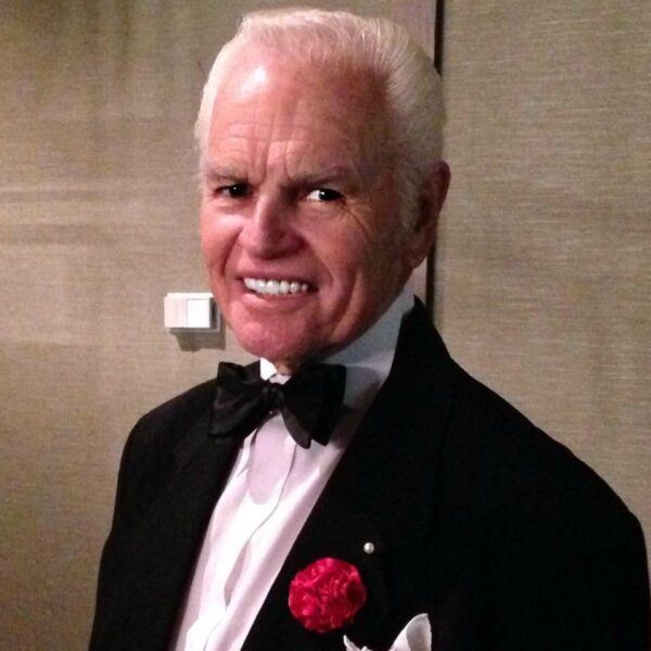 w1JFGFrmSaW1fzt0nU91_full_RayRivers2