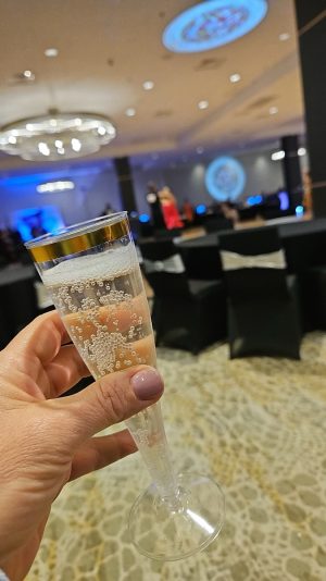 F07B0A05-9BCA-4639-BC5F-17CC4BCC46EA