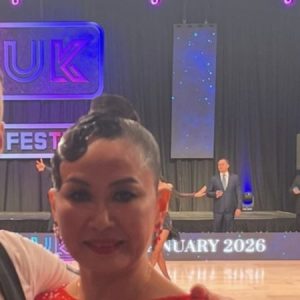 Profile photo of louise to